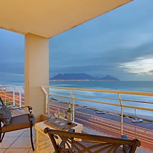 Apartment Ocean View C602 By Hostagents, Bloubergstrand