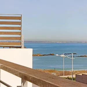 Apartment Eden On The Bay 172 By Hostagents, Bloubergstrand